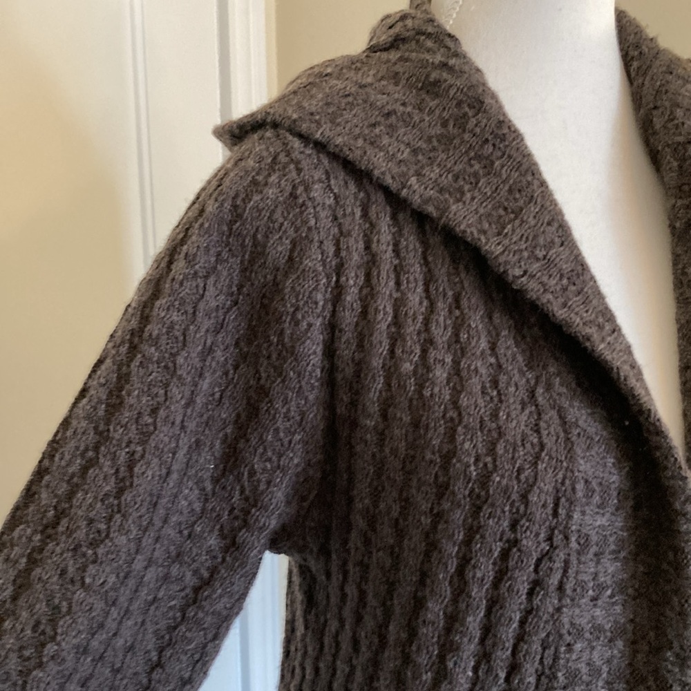 Urban Behaviour Women's Brown Knit Sweater Size L EUC - Picture 2 of 13